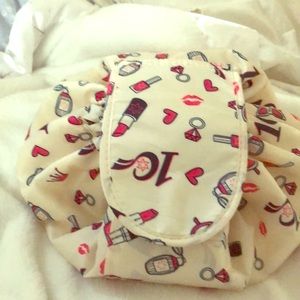 Makeup carrier. New never used